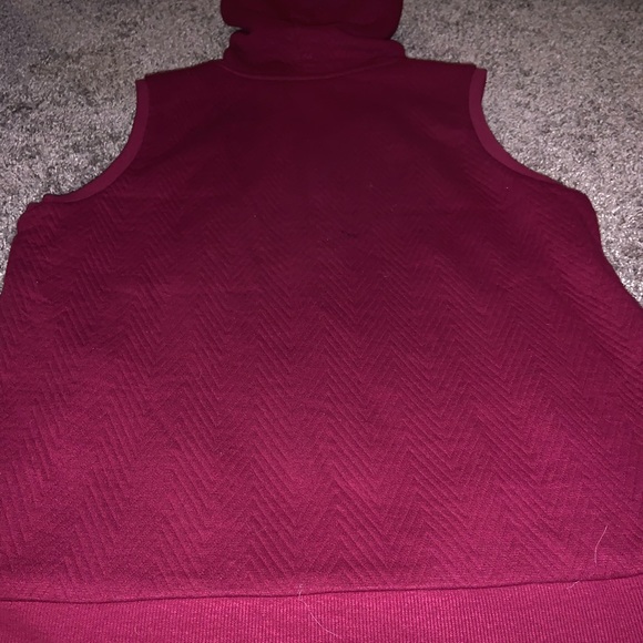 Vest - Picture 1 of 4